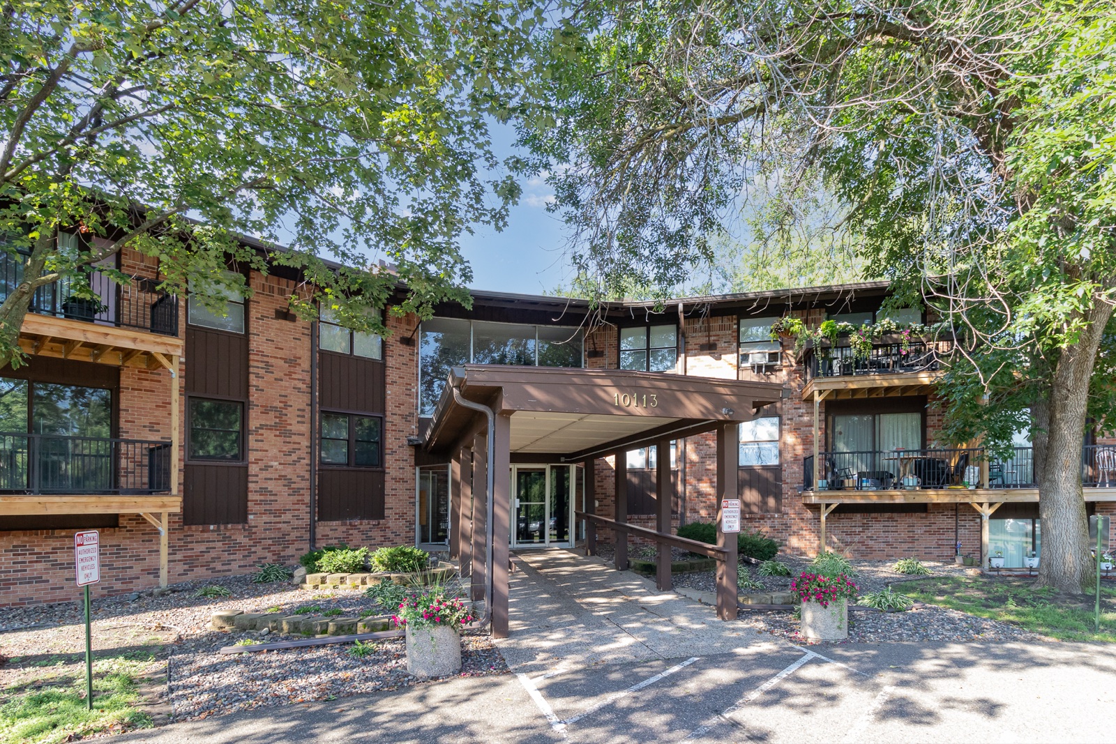 Large Multifamily work by Revolution Realty Group